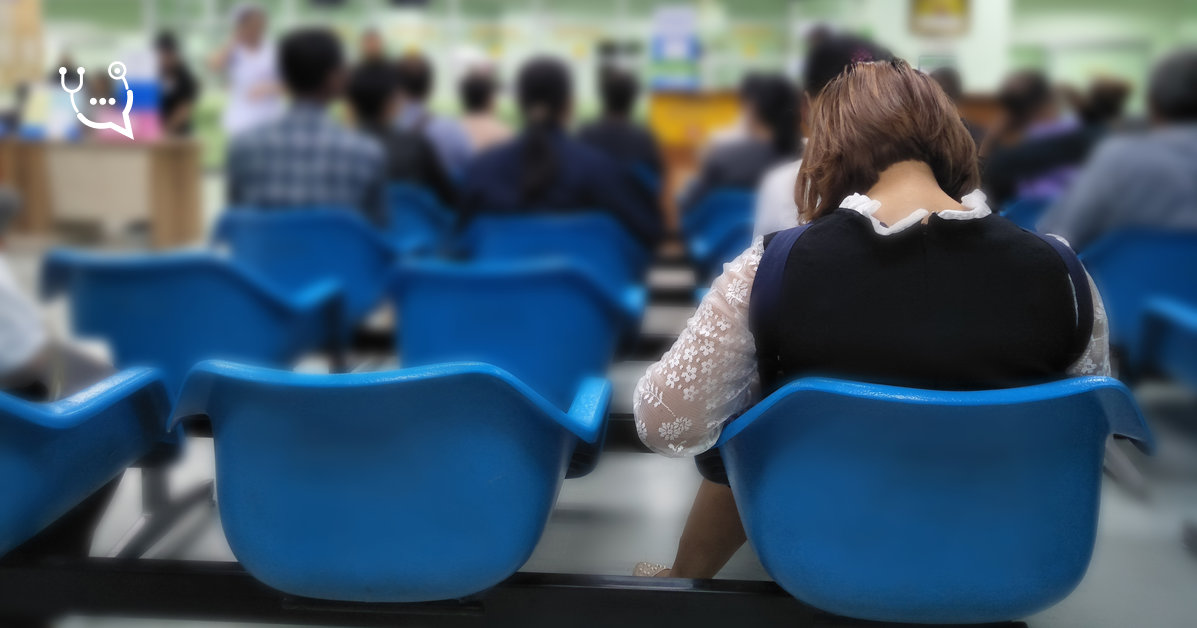 Szpitale powiatowe alarmują: „toniemy”. Czarny tydzień w całej Polsce